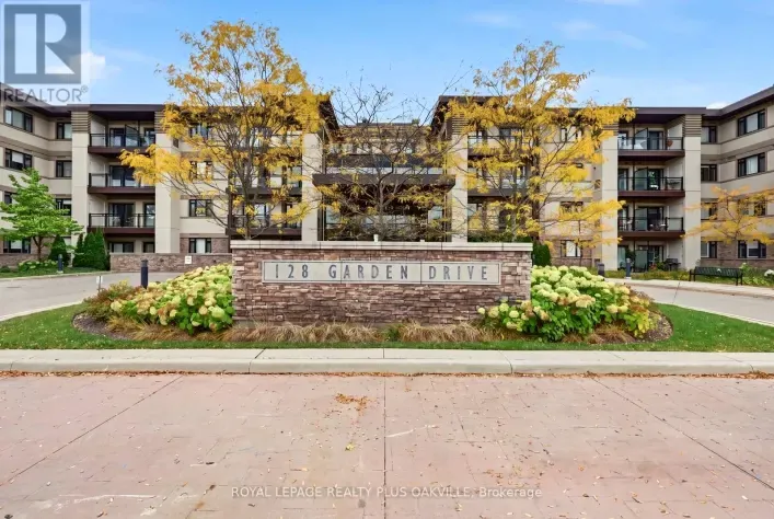 211 - 128 GARDEN DRIVE, Oakville