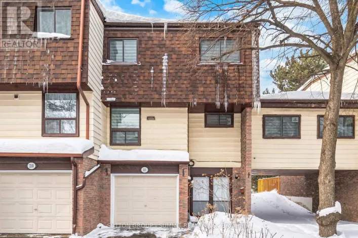 211 - 180 MISSISSAUGA VALLEY BOULEVARD, Mississauga