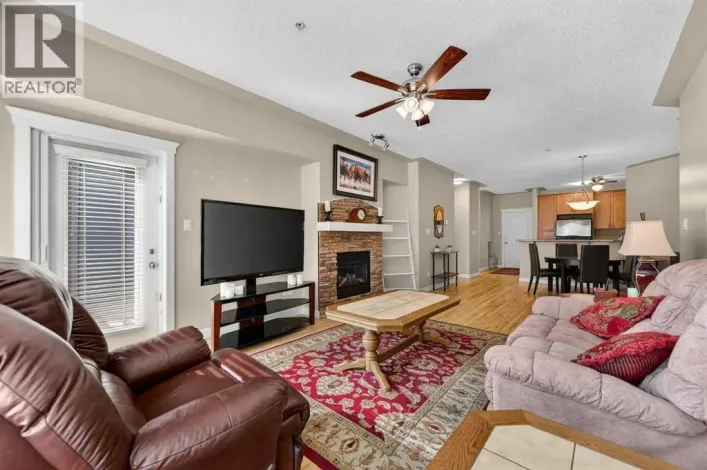 211, 20 Discovery Ridge Close SW, Calgary