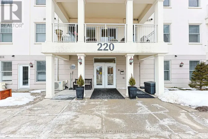 211 - 220 MAIN STREET N, Uxbridge