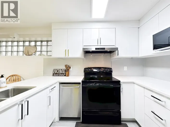 211 22356 MCINTOSH AVENUE, Maple Ridge