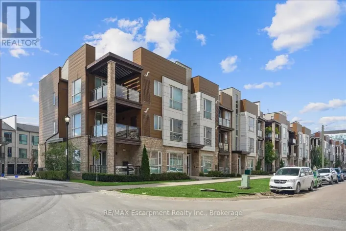 211 - 2370 KHALSA GATE, Oakville
