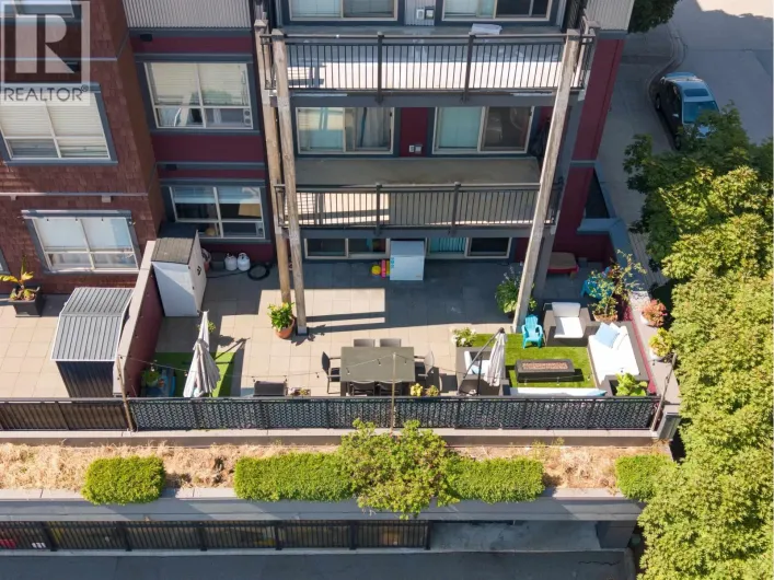 211 288 HAMPTON STREET, New Westminster