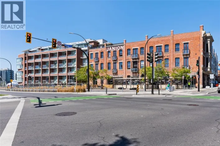 211 456 Pandora Ave, Victoria