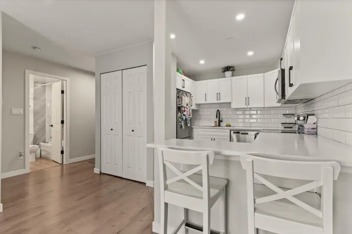 211 45749 SPADINA AVENUE|Chilliwack Downtown, Chilliwack