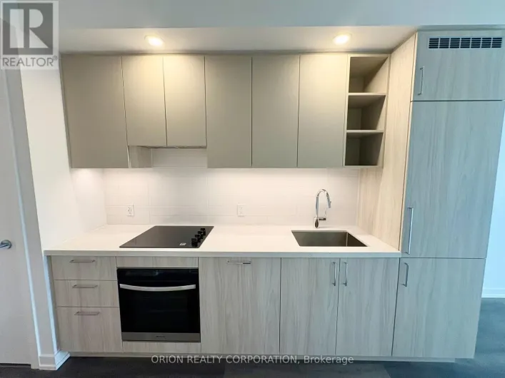 211 - 5 MEADOWDALE ROAD, Vaughan
