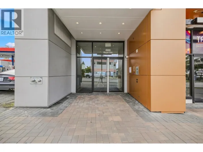 211 6968 ROYAL OAK AVENUE, Burnaby