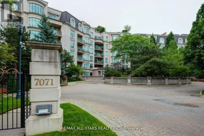 211 - 7071 BAYVIEW AVENUE, Markham