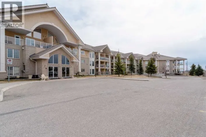 211, 728 Country Hills Road NW, Calgary