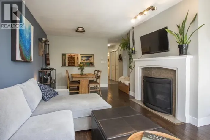 211 8460 JELLICOE STREET, Vancouver