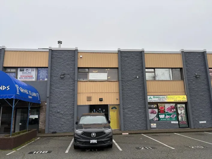 211 9547 152 STREET, Surrey