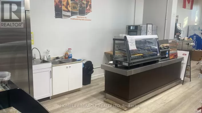 211 A RANEE AVENUE, Toronto