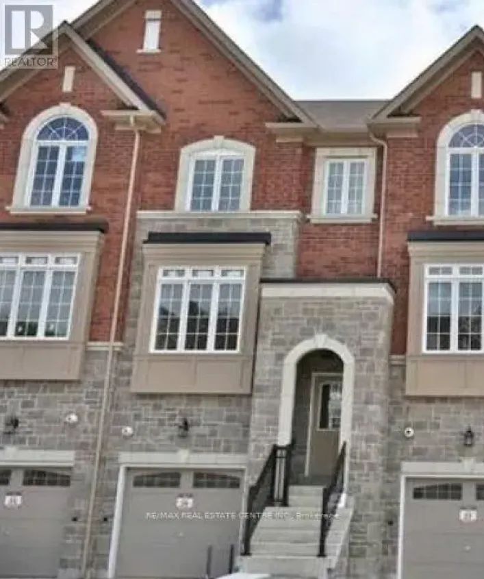 211 APPLETON COURT, Newmarket