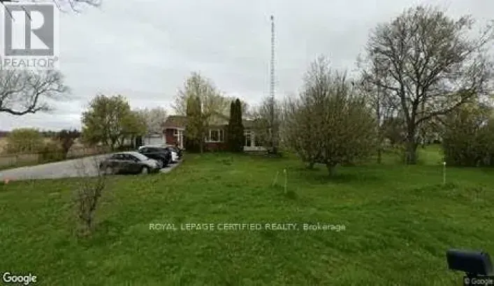 House for sale: 211 BURNHAMTHORPE ROAD W, Oakville