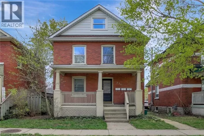 211 DOLPH Street N, Cambridge