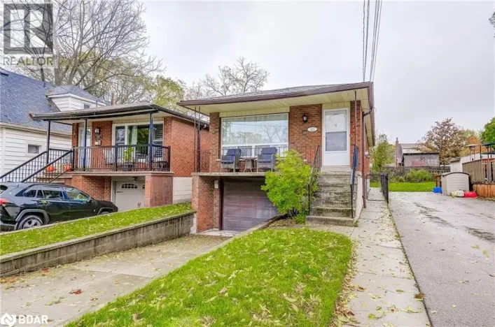 211 EAST 8TH Street, Hamilton