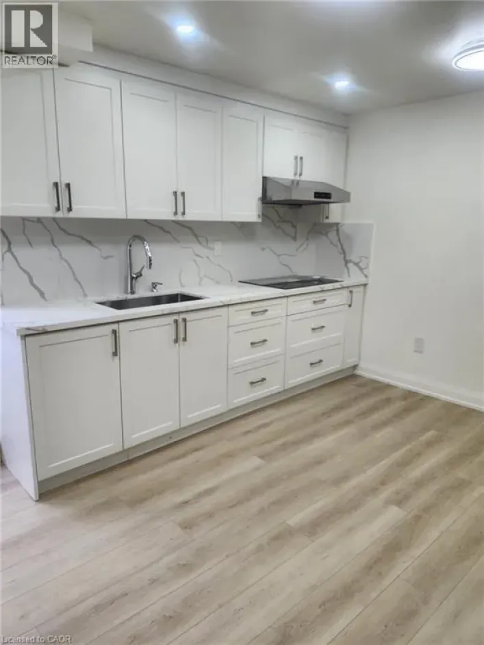 211 GRANITE RIDGE Trail, Hamilton