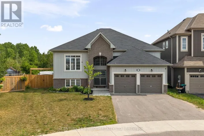 211 ROY DRIVE, Clearview