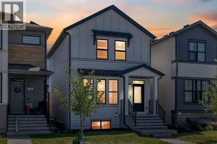211 Silverton Glen Crescent SW, Calgary