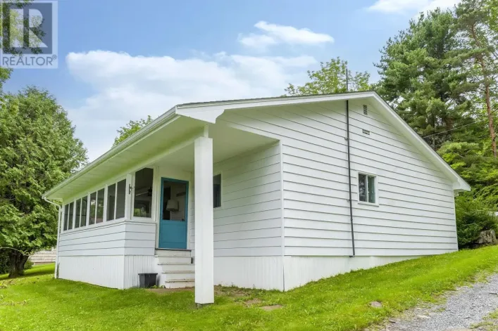 211 Sunny Brook Road, Sunnybrook