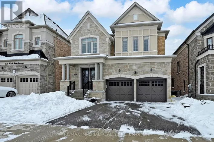 211 TOUCH GOLD CRESCENT, Aurora