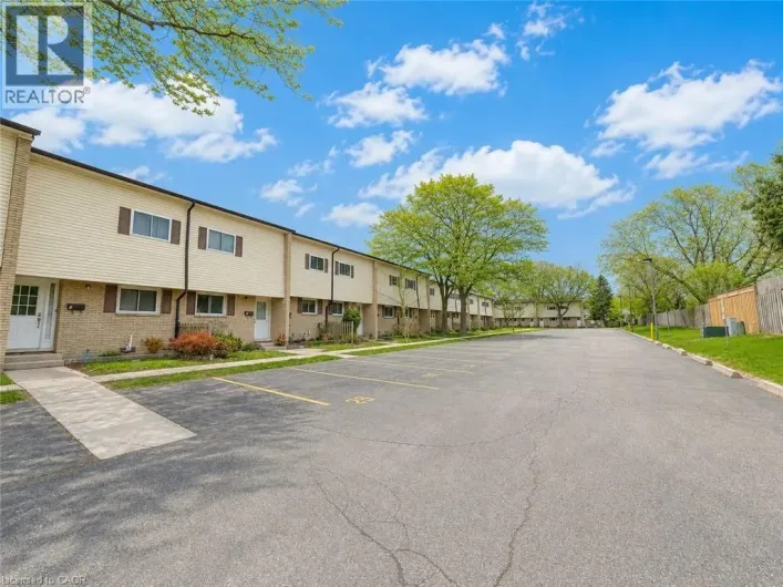 211 VERONICA Drive Unit# A5, Kitchener