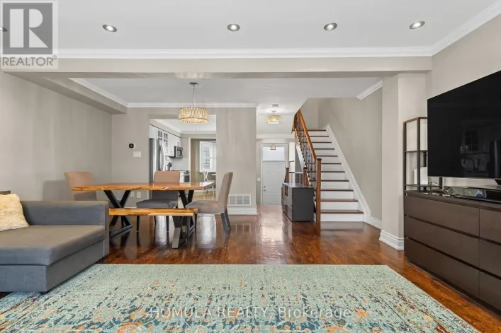 211 WOODBRIDGE AVENUE, Vaughan