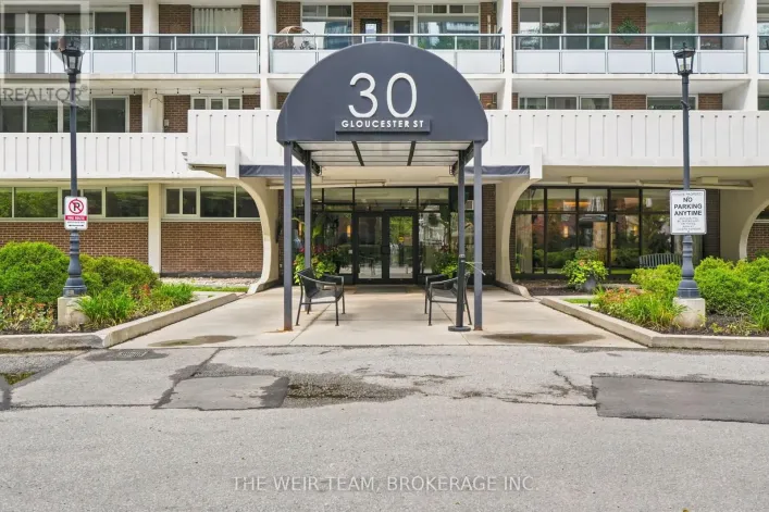 2110 - 30 GLOUCESTER STREET, Toronto