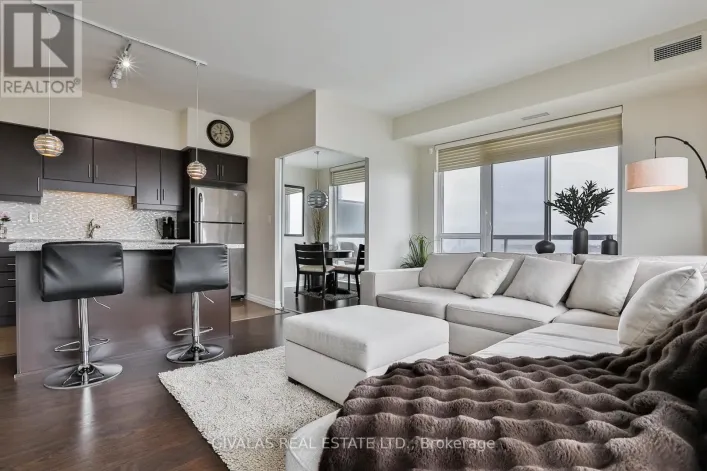 2110 - 30 HERONS HILL WAY, Toronto