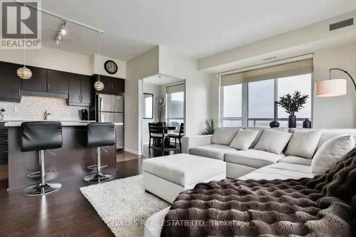 2110 - 30 HERONS HILL WAY, Toronto