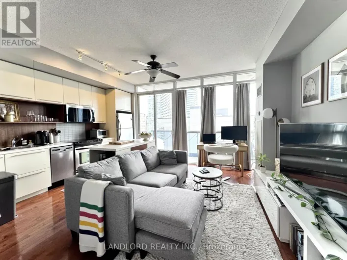 2111 - 25 CARLTON STREET, Toronto