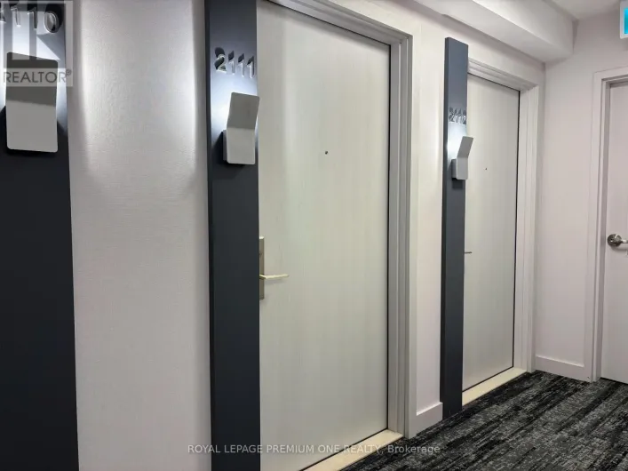 2111 - 30 SAMUEL WOOD WAY, Toronto