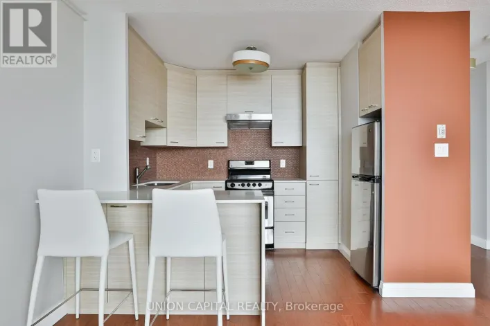 2112 - 40 HOMEWOOD AVENUE, Toronto