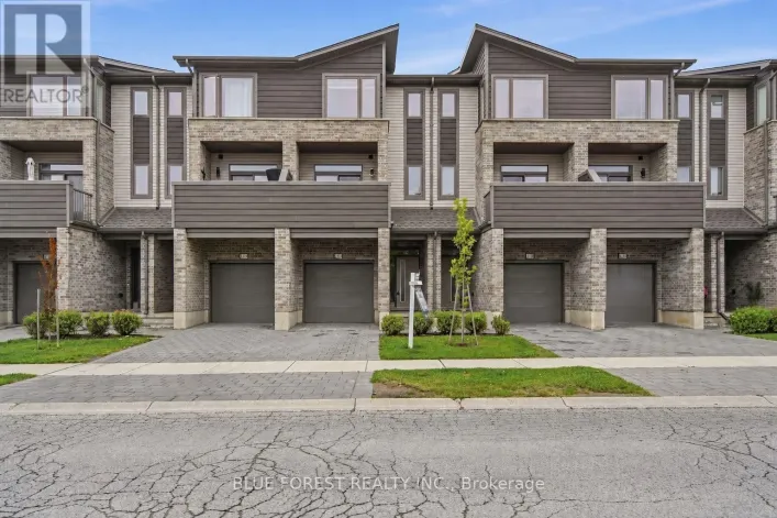 2112 MEADOWGATE BOULEVARD, London South