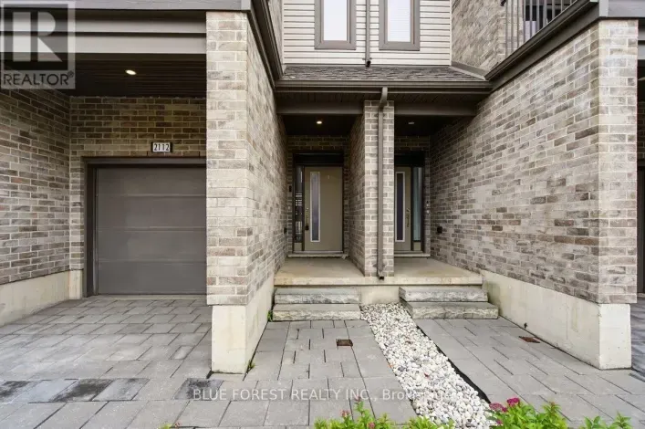 2112 MEADOWGATE BOULEVARD, London South