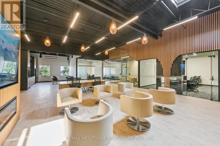 211-3 - 320 MATHESON BOULEVARD W, Mississauga