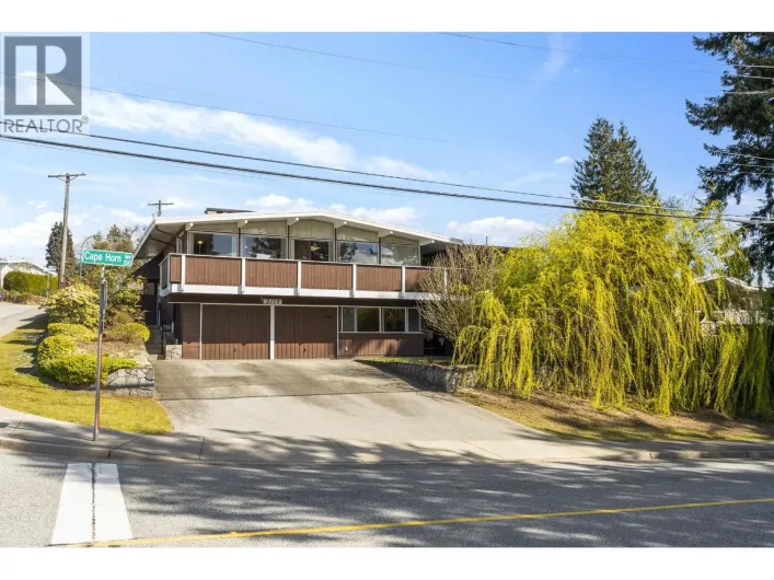 2113 CAPE HORN AVENUE, Coquitlam