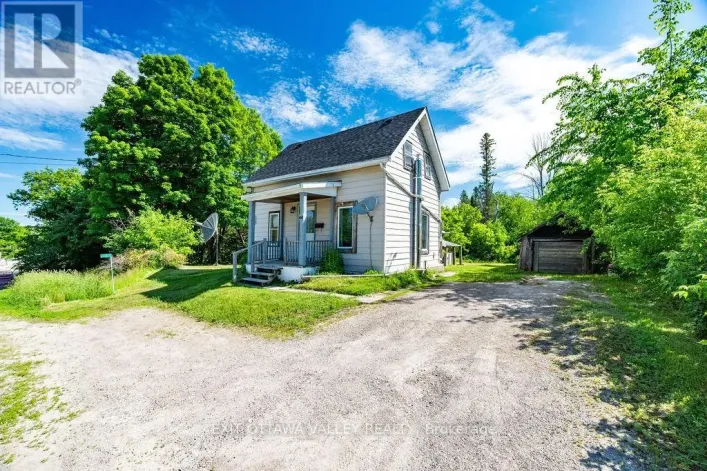 2113 FORESTERS FALLS ROAD, Whitewater Region