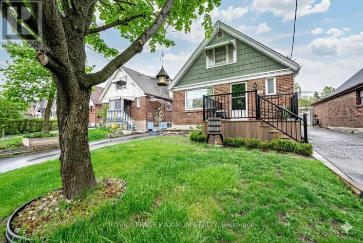 2113 KEELE STREET, Toronto