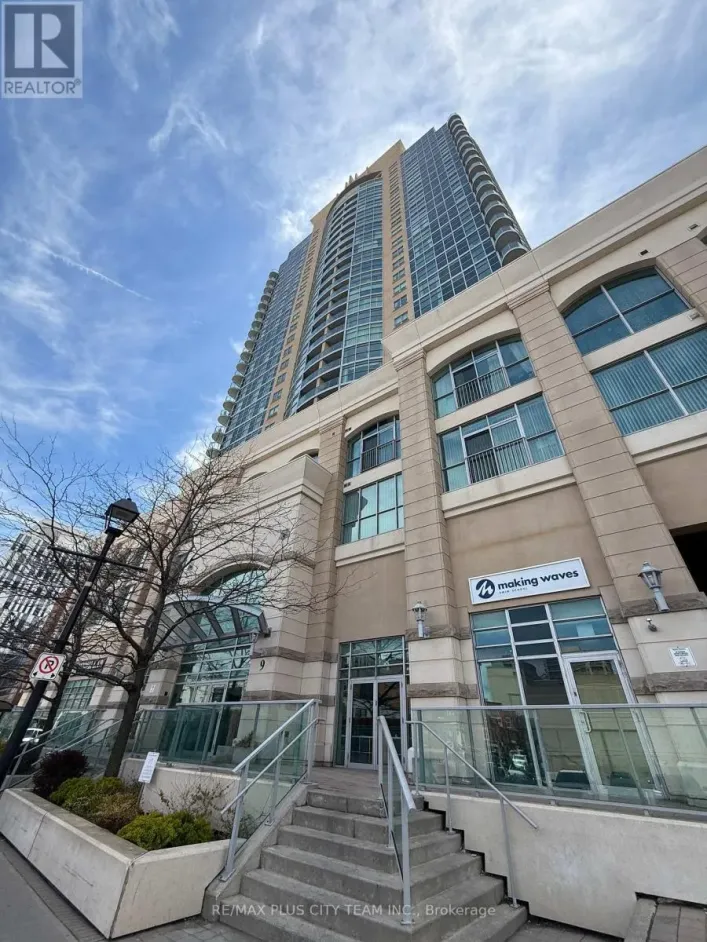 2114 - 9 GEORGE STREET N, Brampton