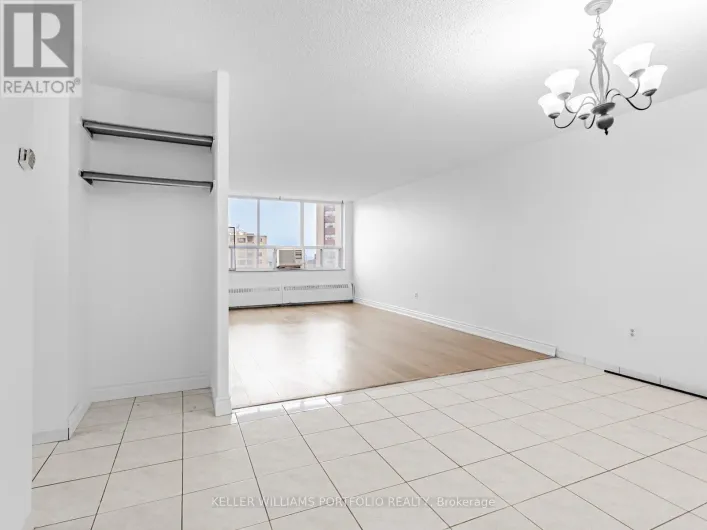 2115 - 390 DIXON ROAD, Toronto