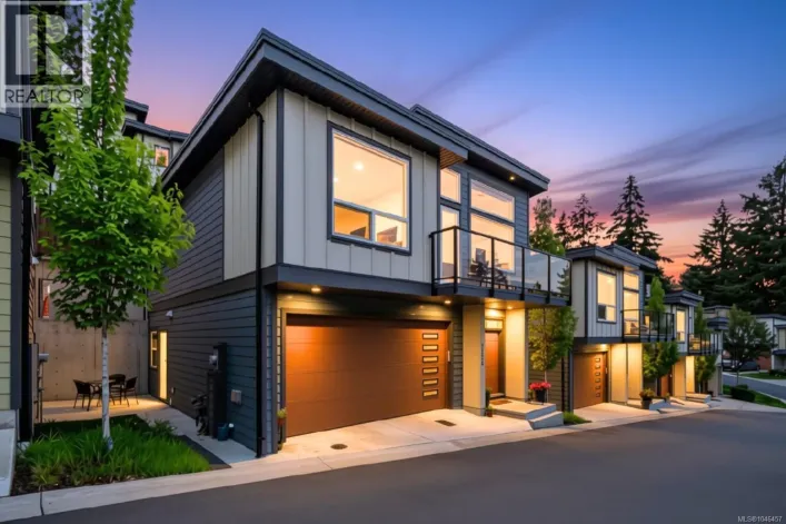 2116 Echo Valley Crt, Langford