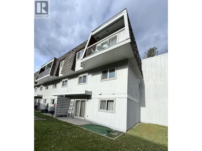 2117 2ND Street N Unit# 102, Cranbrook