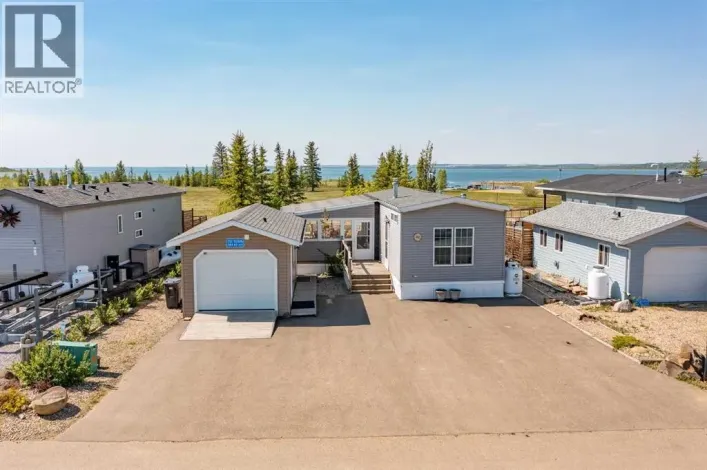 212, 10046 Township Road 422, Rural Ponoka County