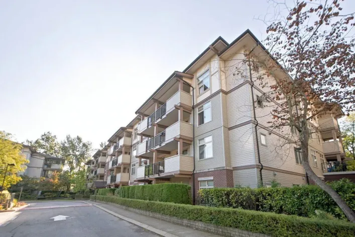 212 10088 148TH STREET, Surrey