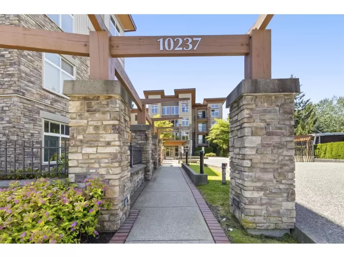 212 10237 133 STREET, Surrey