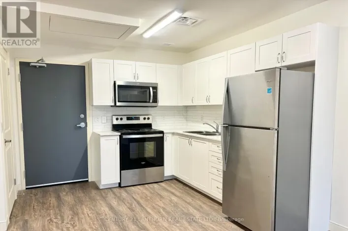 212 - 135 STATION STREET S, Belleville