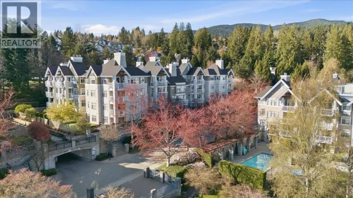 212 1428 PARKWAY BOULEVARD, Coquitlam
