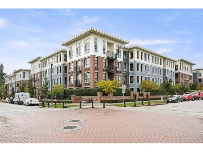 212 15137 33 AVENUE, Surrey