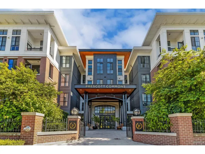 212 15138 34TH AVENUE, Surrey